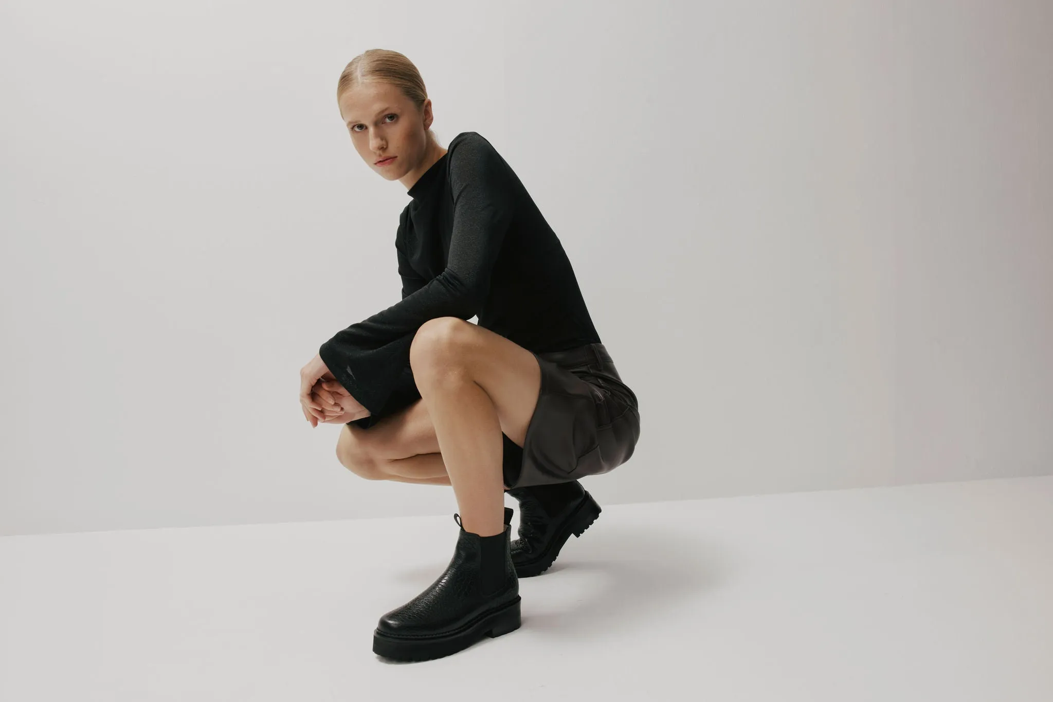 Queens Boot - Black Croc